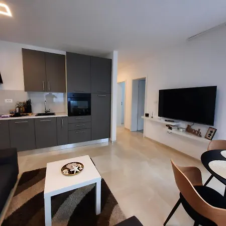 Petra&mihaela Apartment